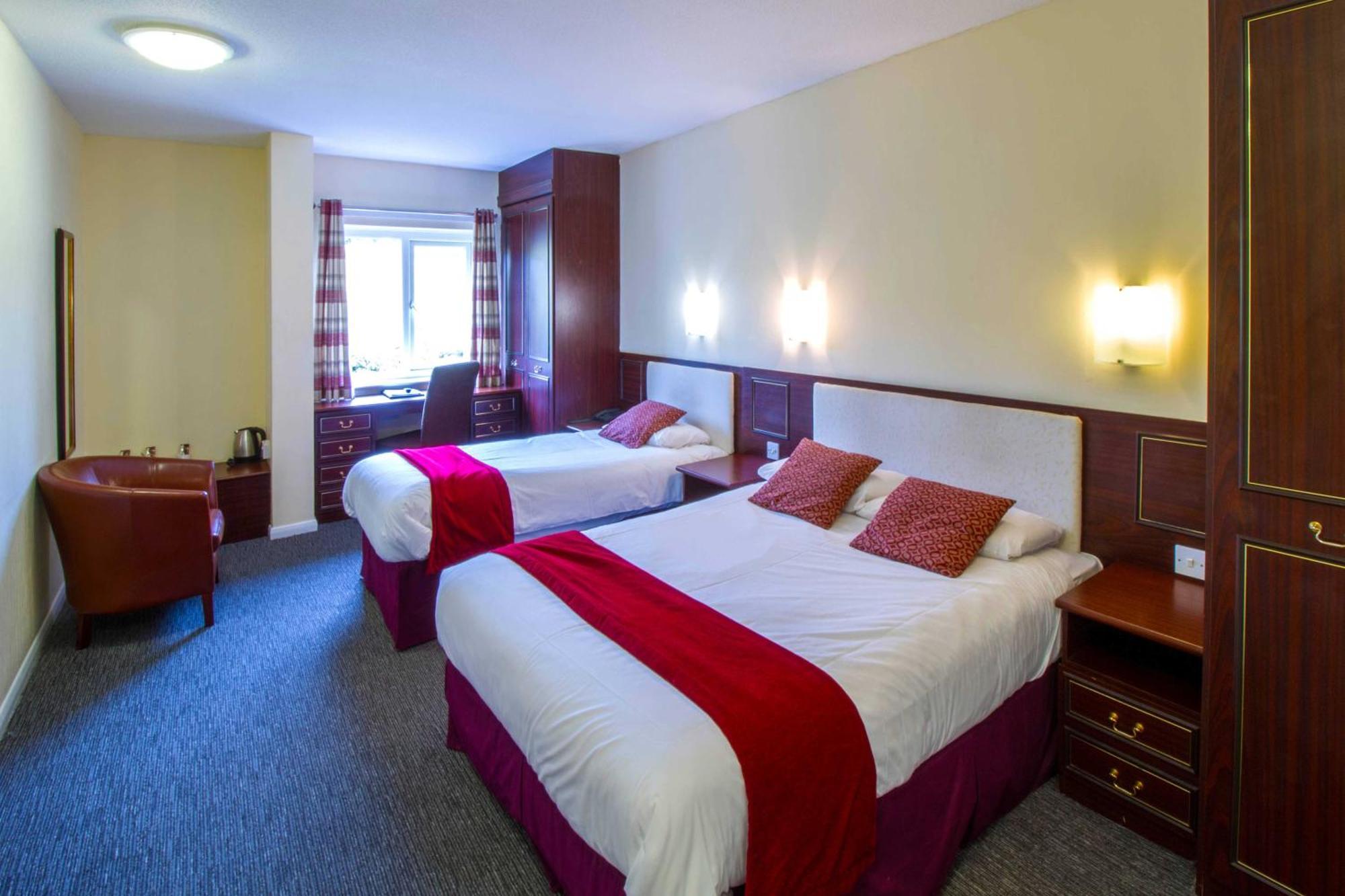 Springfield Hotel & Health Club Halkyn Habitación foto